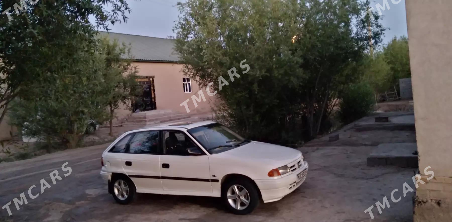 Opel Astra 1993 - 30 000 TMT - Köneürgenç - img 3