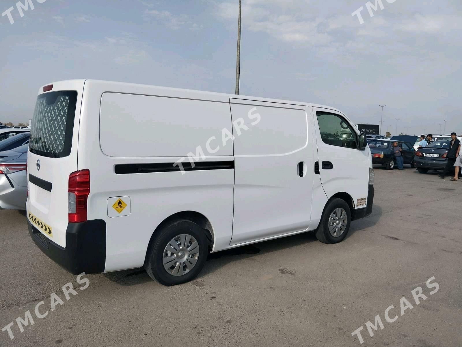 Nissan Urvan 2018 - 320 000 TMT - Türkmenabat - img 5