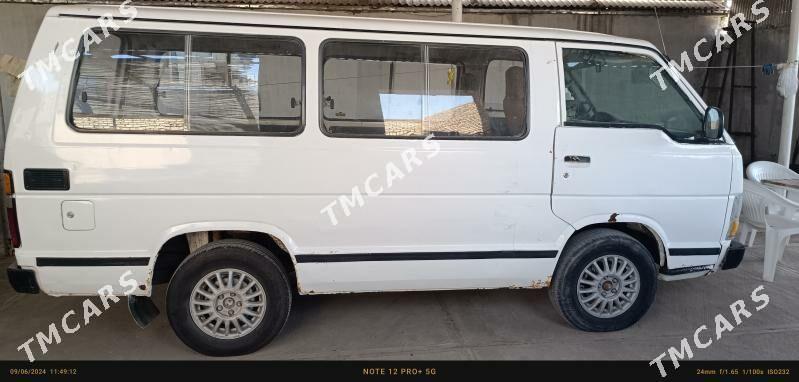 Toyota Hiace 1989 - 35 000 TMT - Теджен - img 2