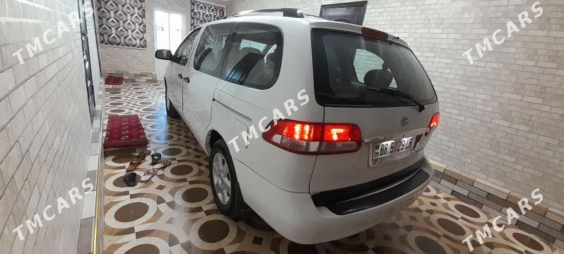 Toyota Sienna 2001 - 135 000 TMT - Фарап - img 6