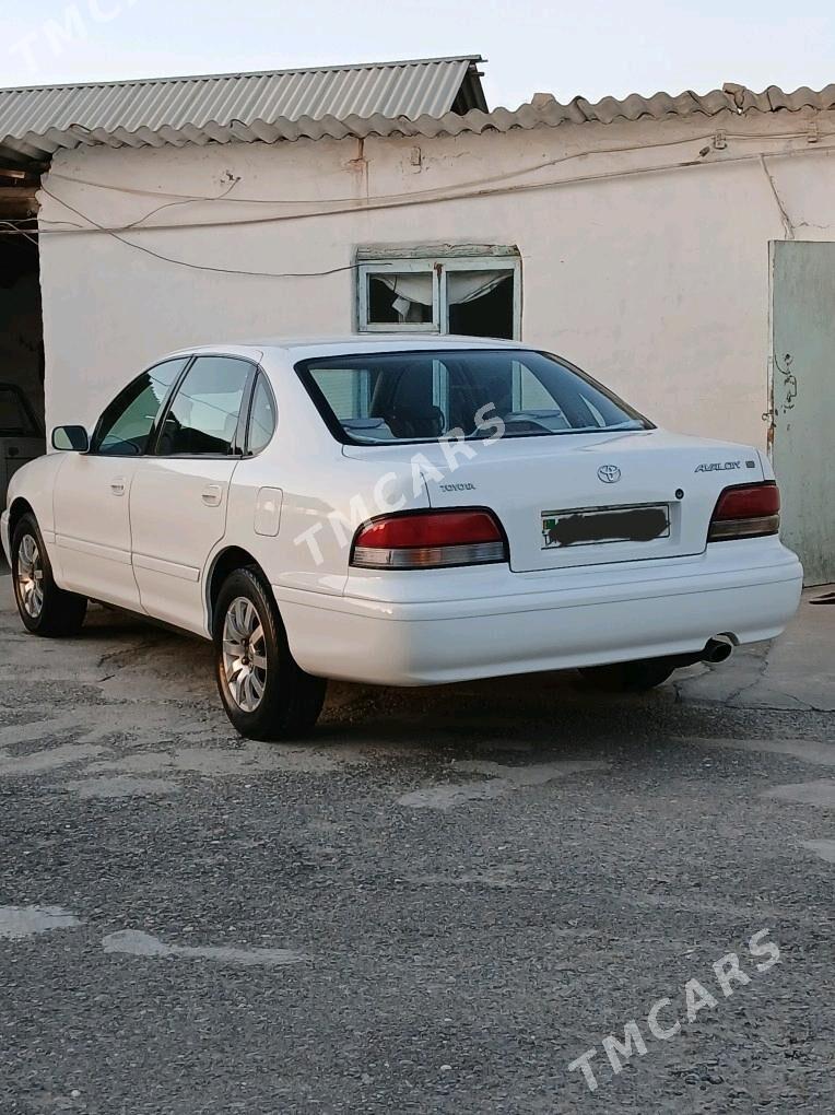 Toyota Avalon 1997 - 130 000 TMT - Гёкдепе - img 4