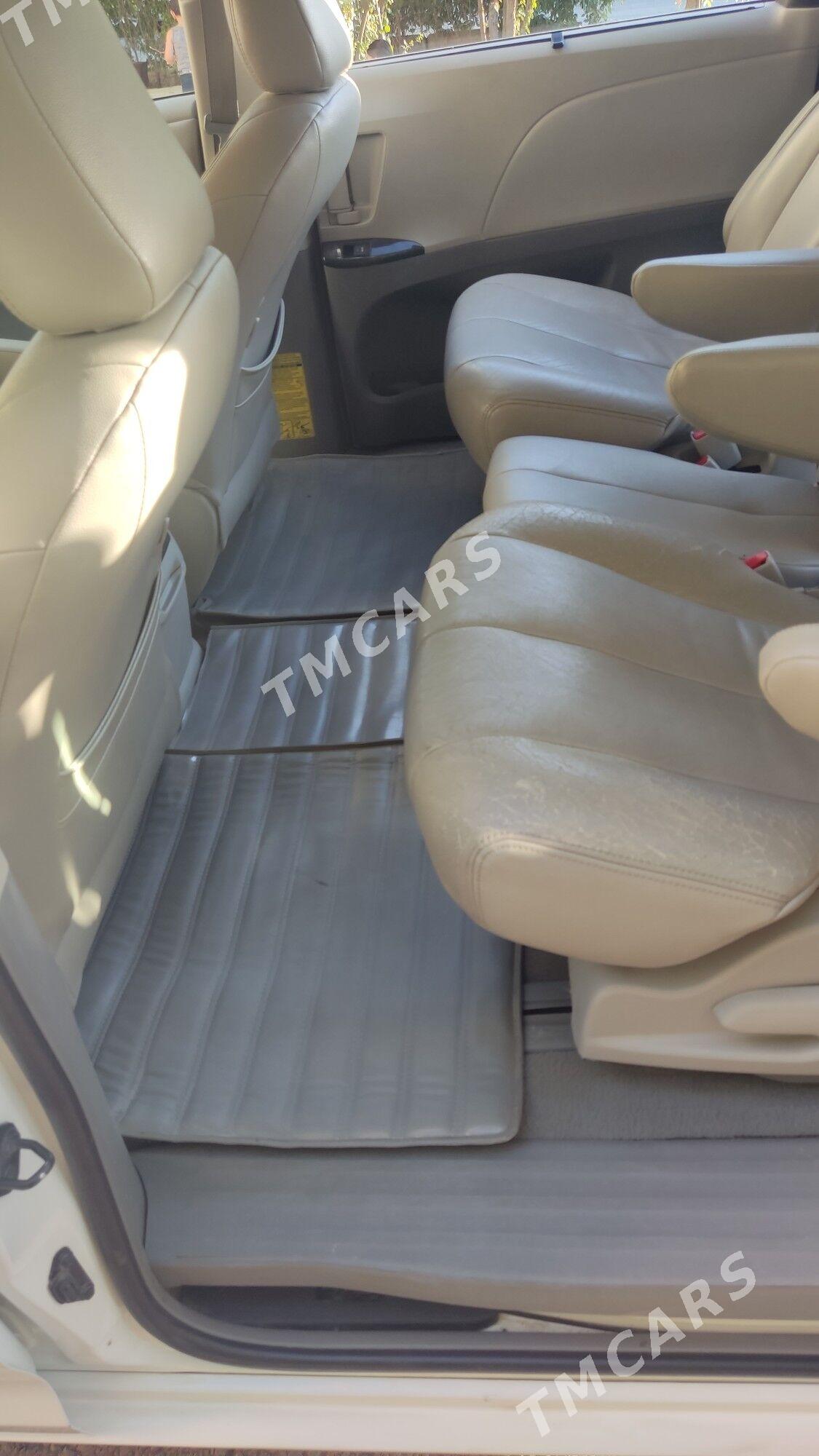Toyota Sienna 2013 - 275 000 TMT - Ашхабад - img 5