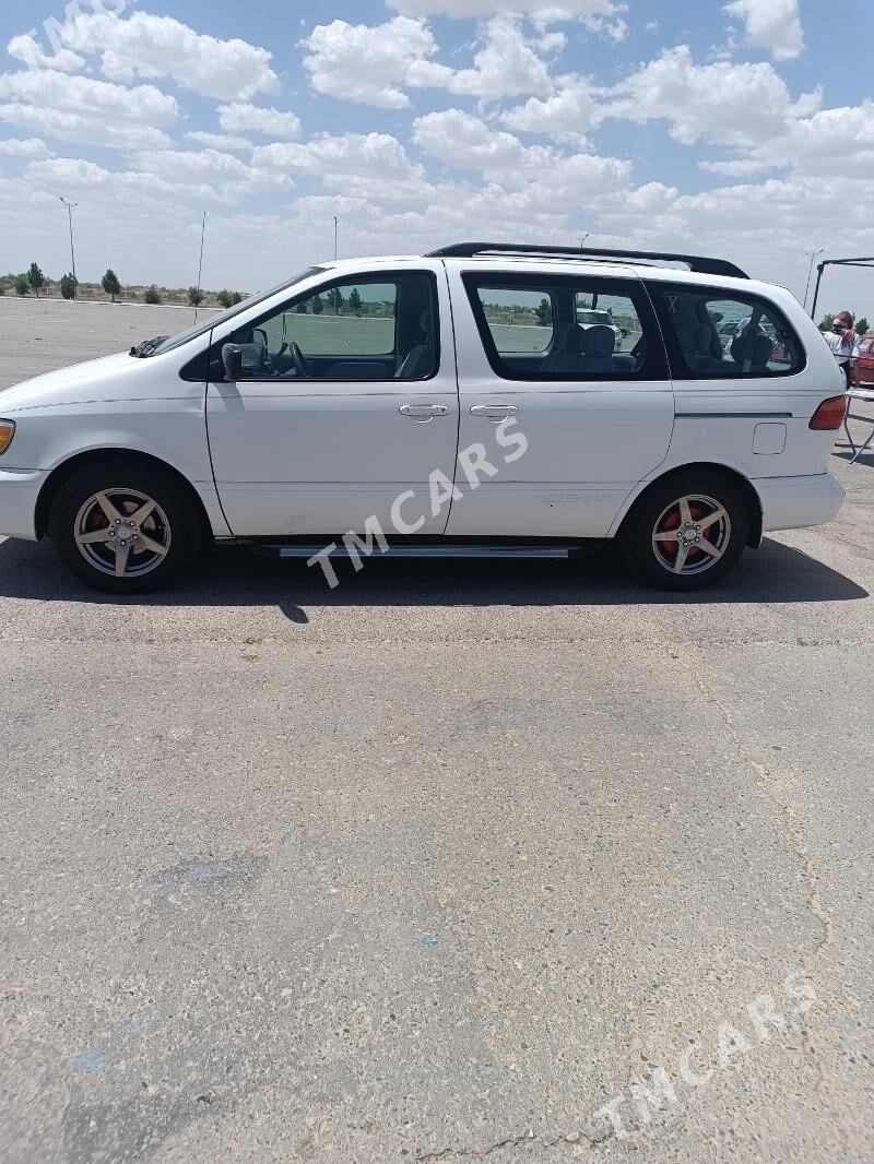 Toyota Sienna 2000 - 130 000 TMT - Türkmenabat - img 2