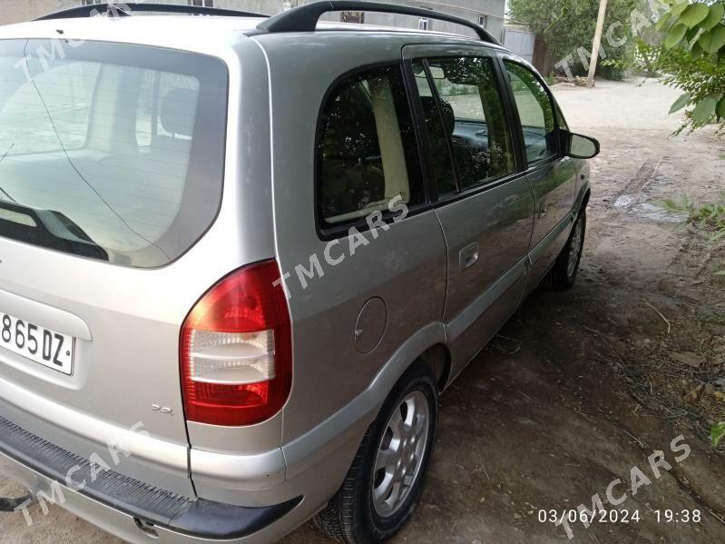 Opel Zafira 2004 - 70 000 TMT - Гурбансолтан Едже - img 8