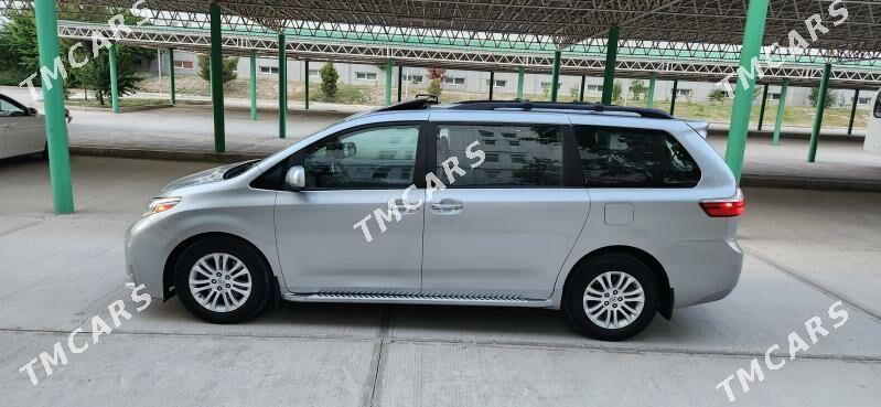 Toyota Sienna 2017 - 349 000 TMT - Aşgabat - img 10