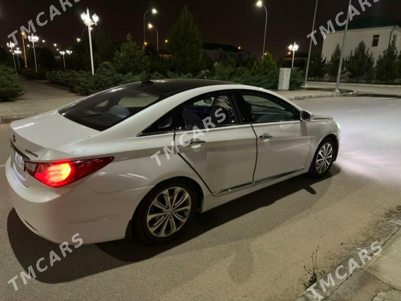 Hyundai Sonata 2010 - 160 000 TMT - Кëши - img 5