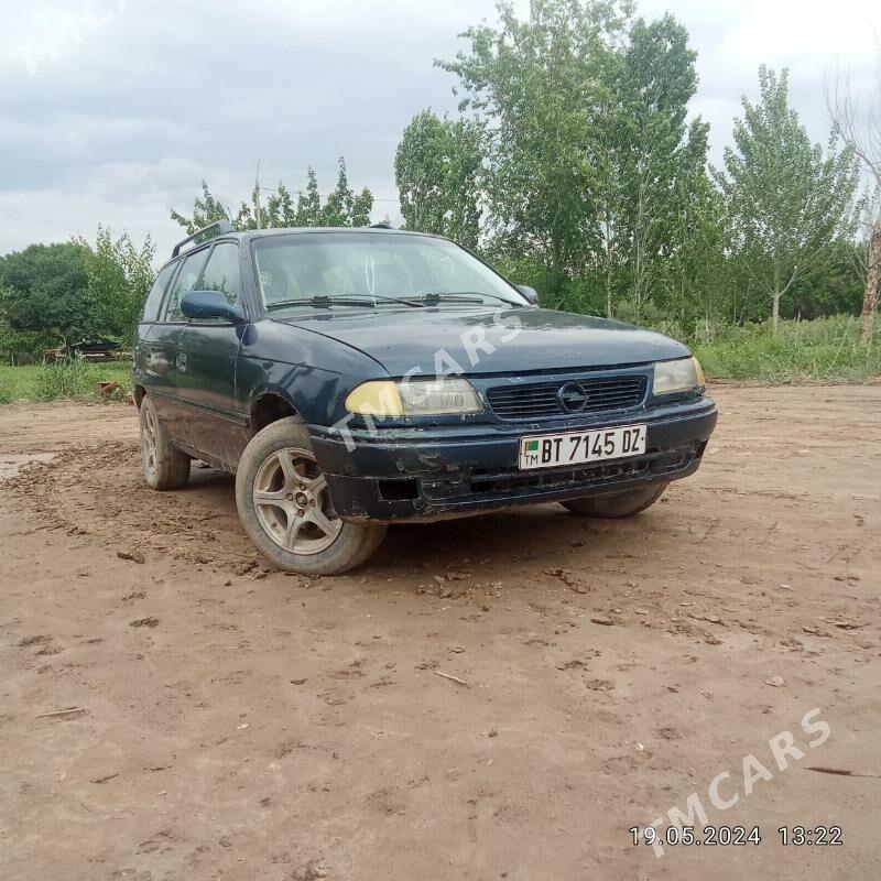 Opel Astra 1994 - 29 000 TMT - Гурбансолтан Едже - img 3