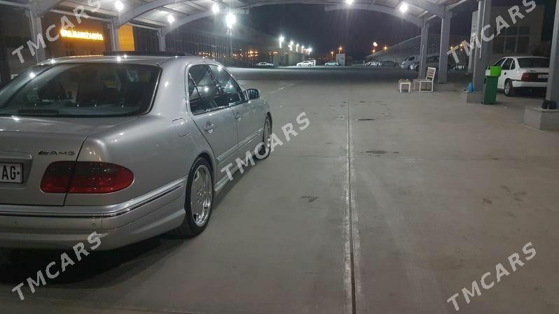 Mercedes-Benz E55 AMG 2000 - 170 000 TMT - Aşgabat - img 3