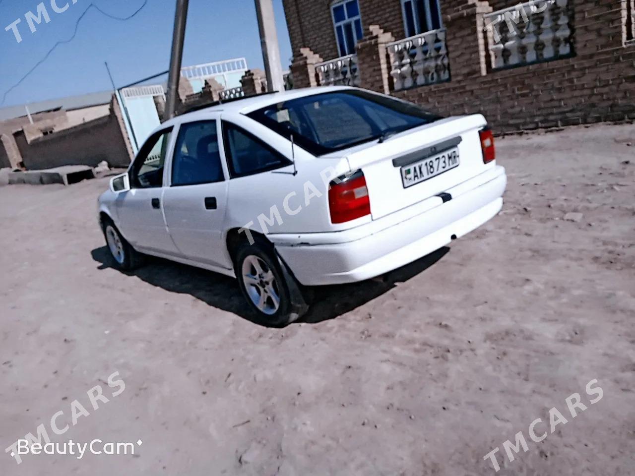 Opel Vectra 1993 - 20 000 TMT - Мары - img 3