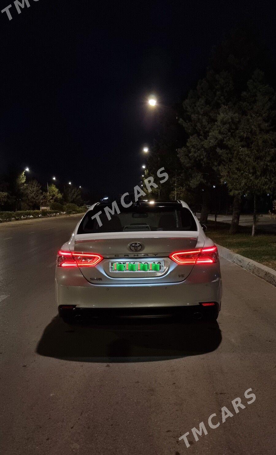 Toyota Camry 2018 - 450 000 TMT - Ашхабад - img 9