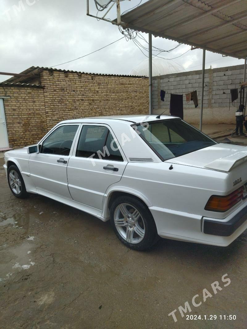 Mercedes-Benz 190E 1989 - 35 000 TMT - Mary - img 3