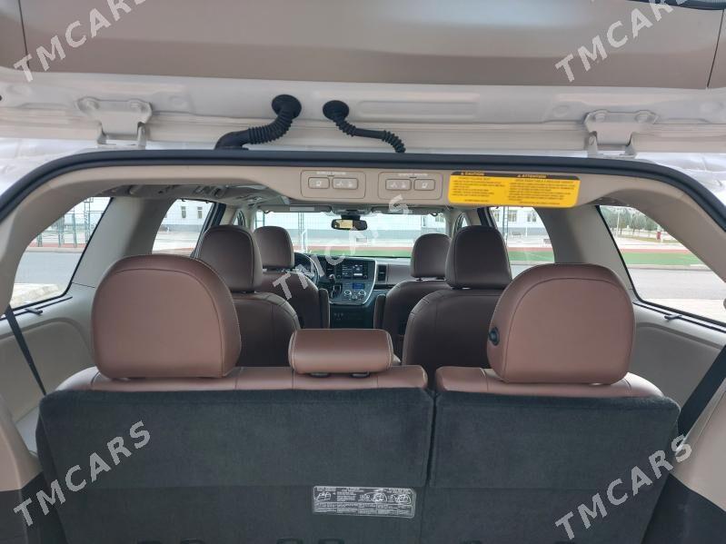 Toyota Sienna 2018 - 774 000 TMT - Aşgabat - img 10