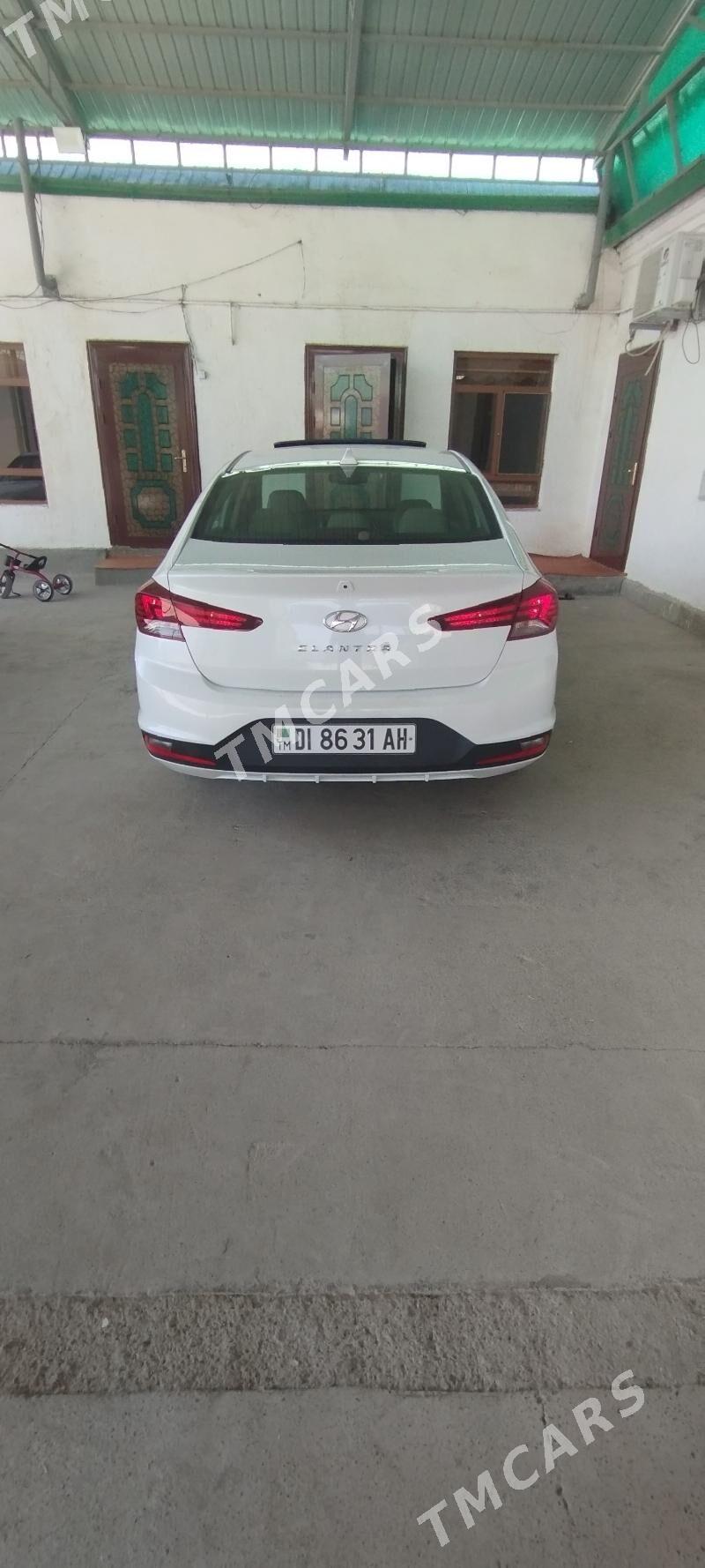 Hyundai Elantra 2019 - 220 000 TMT - Aşgabat - img 4