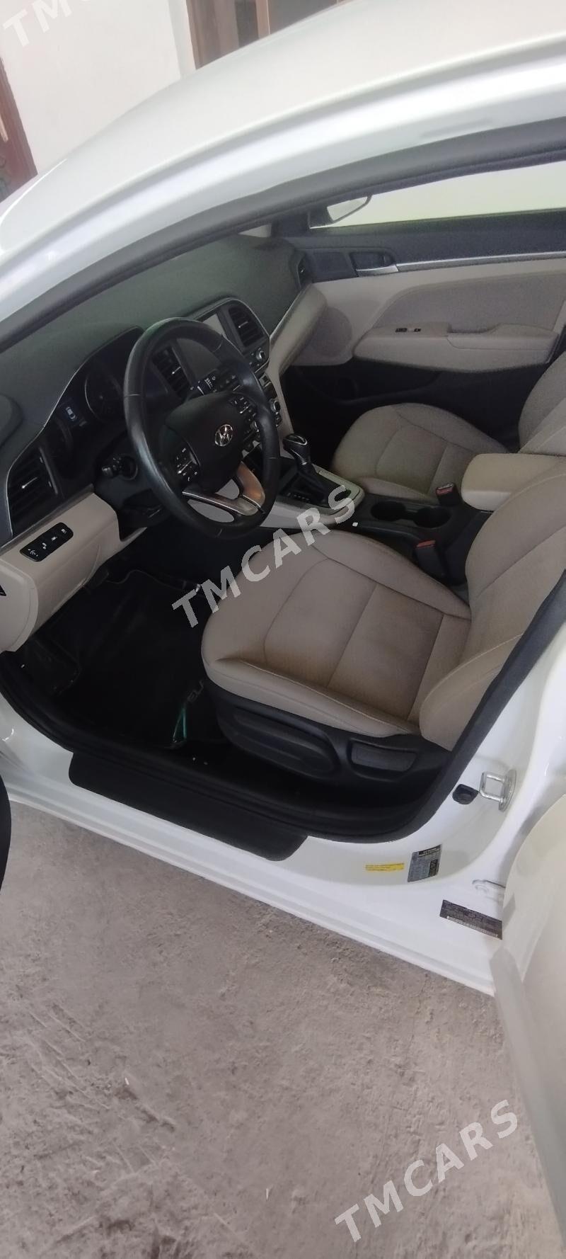 Hyundai Elantra 2019 - 220 000 TMT - Aşgabat - img 9