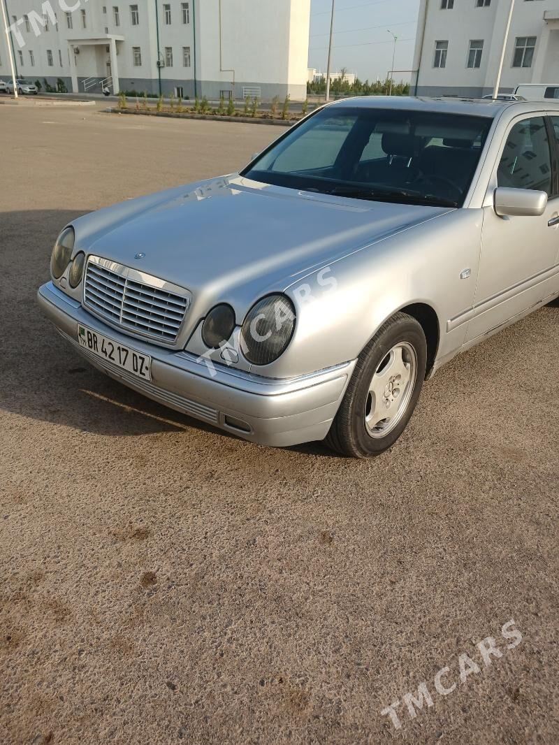 Mercedes-Benz E320 1999 - 75 000 TMT - Дашогуз - img 2