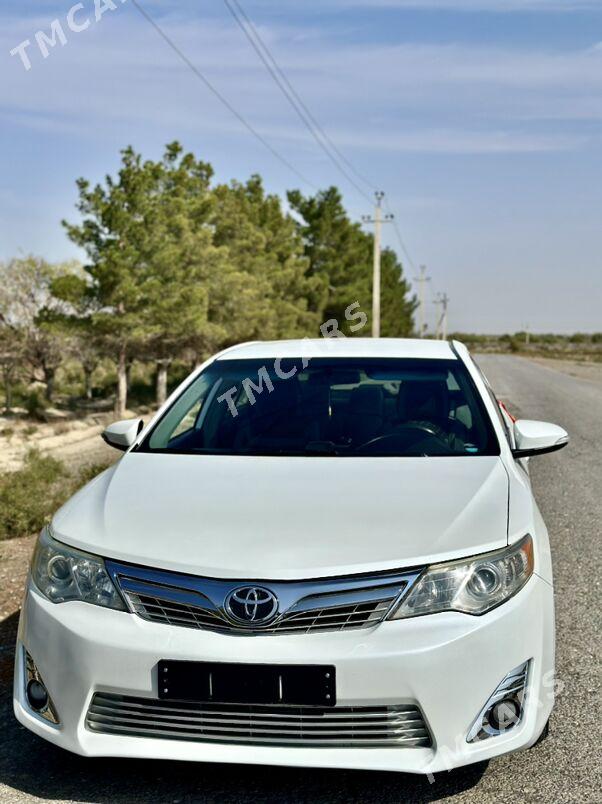 Toyota Camry 2013 - 200 000 TMT - ул. Подвойского (Битарап Туркменистан шаёлы) - img 10
