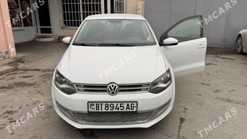 Volkswagen Polo 2010 - 125 000 TMT - Ашхабад - img 4