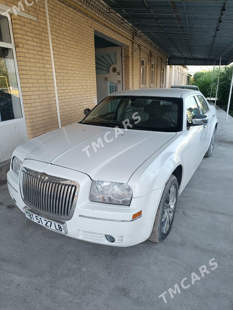 Chrysler 300 2006 - 100 000 TMT - Туркменабат - img 2