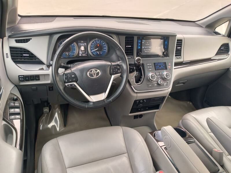 Toyota Sienna 2017 - 383 000 TMT - Aşgabat - img 4