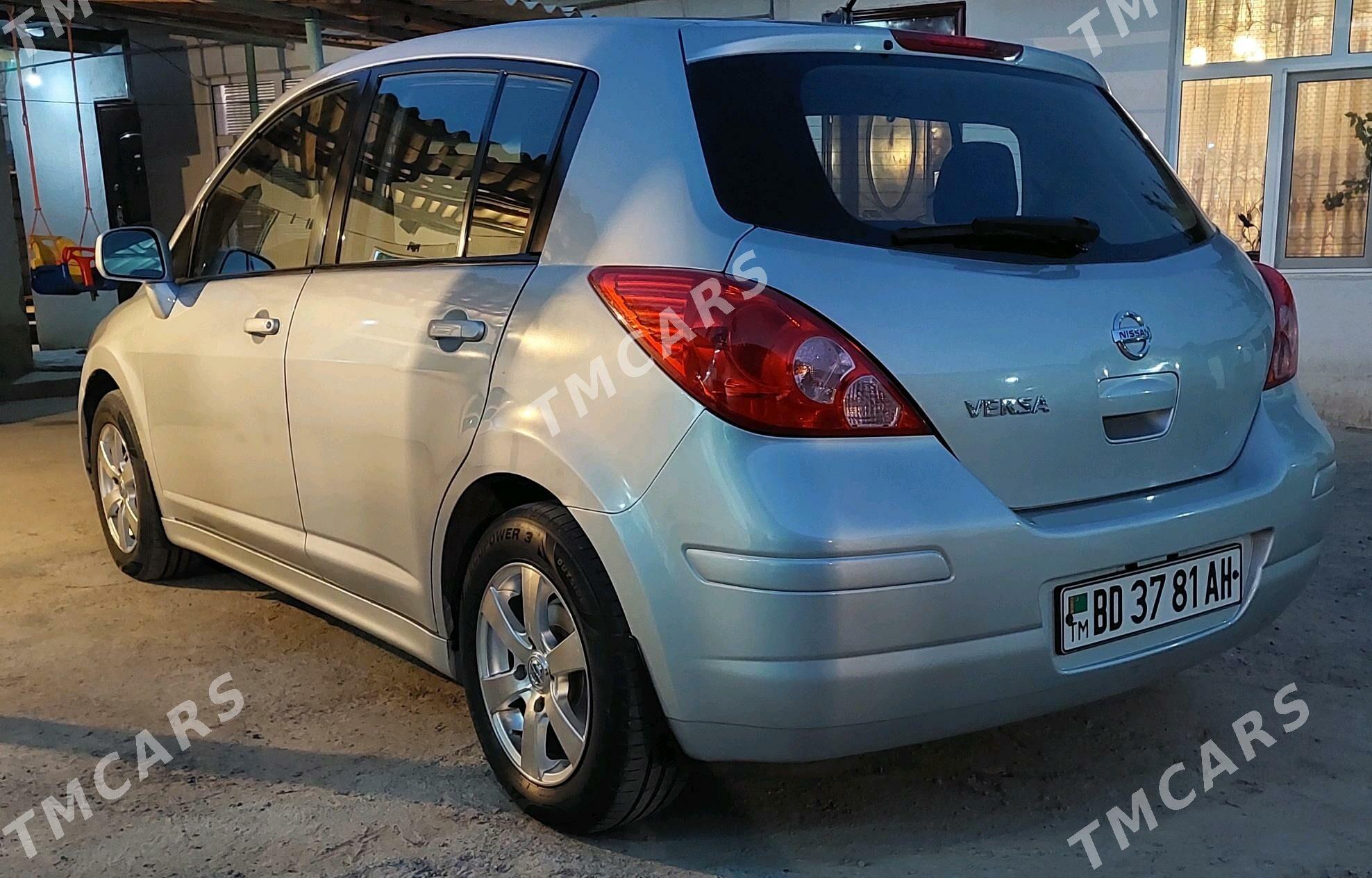 Nissan Versa 2011 - 110 000 TMT - Änew - img 3