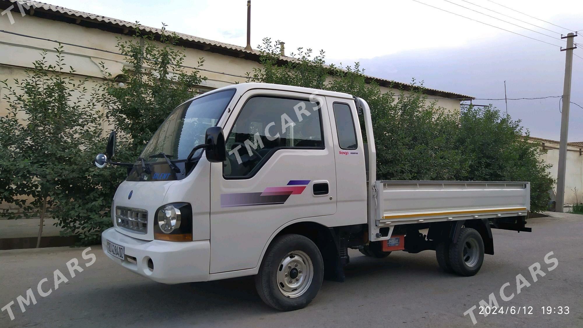 Kia Bongo 2003 - 100 000 TMT - Шабатский этрап - img 2