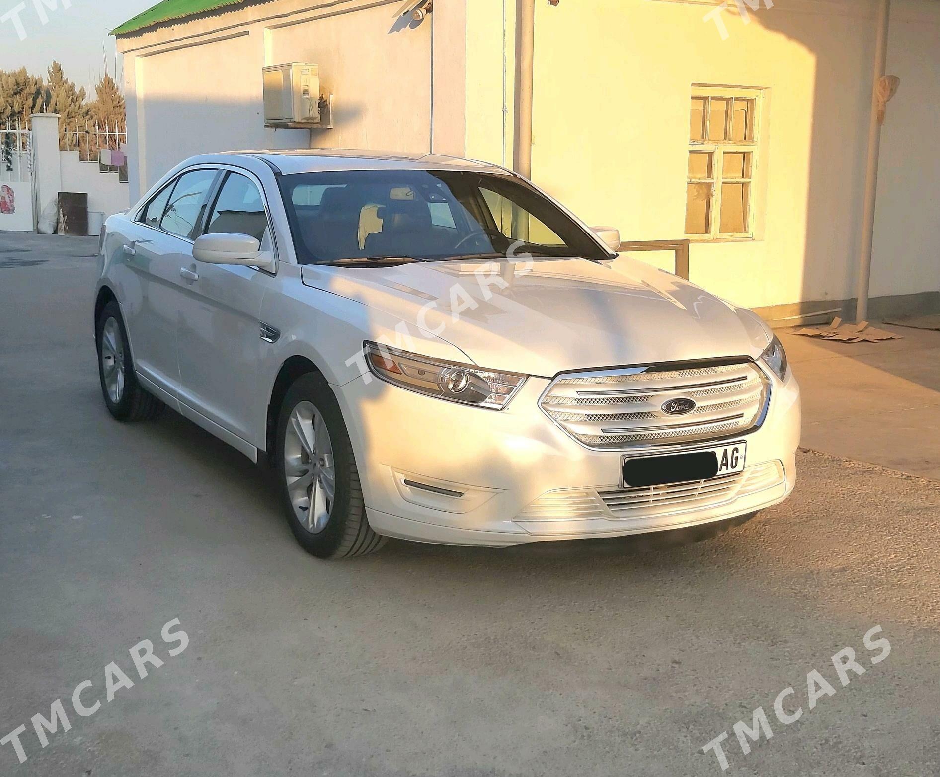 Ford Taurus 2018 - 290 000 TMT - Aşgabat - img 5