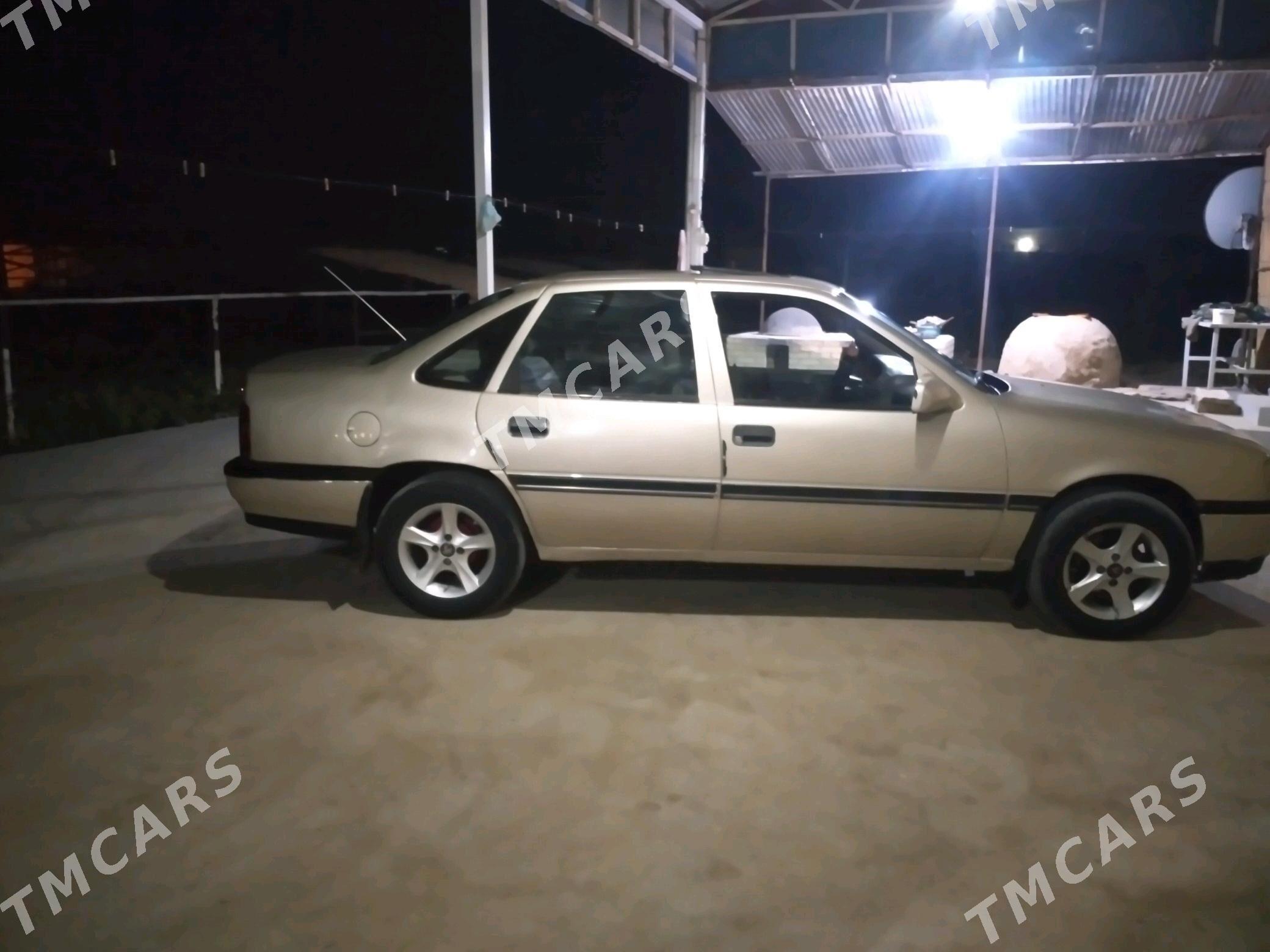 Opel Vectra 1991 - 30 000 TMT - Wekilbazar - img 3