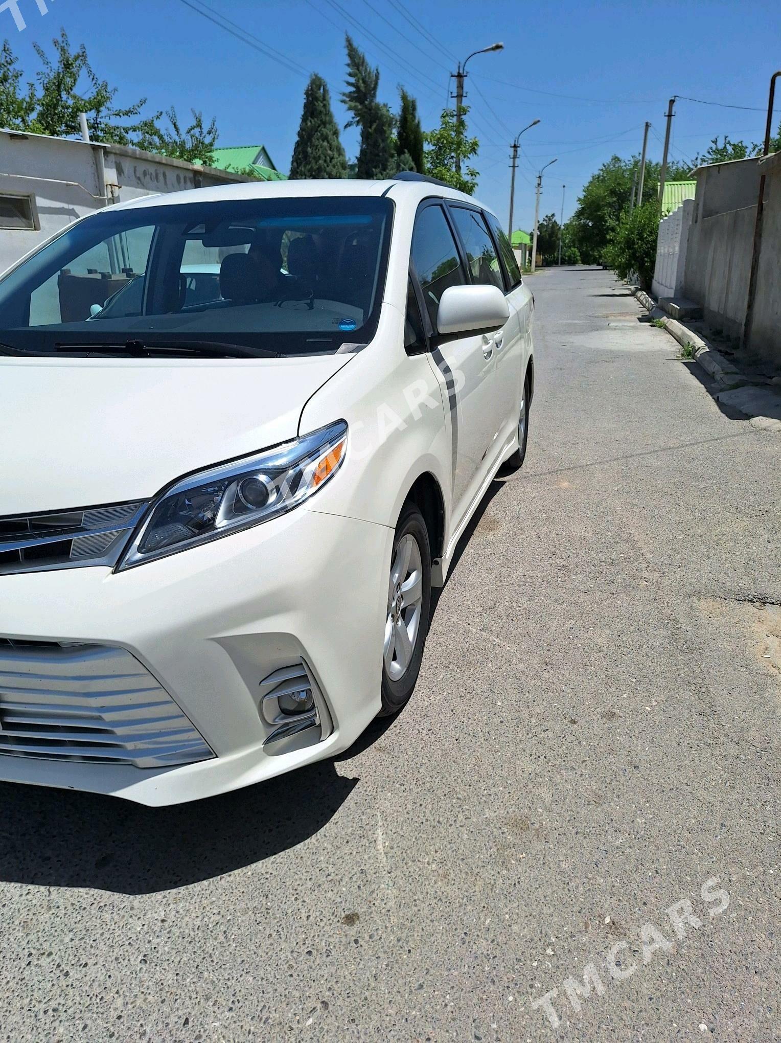 Toyota Sienna 2020 - 320 000 TMT - Ашхабад - img 3