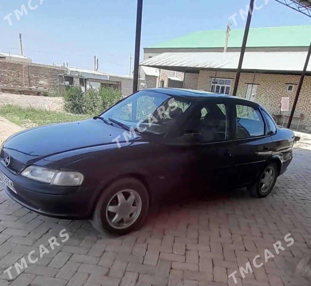 Opel Vectra 1996 - 36 000 TMT - Ёлётен - img 2