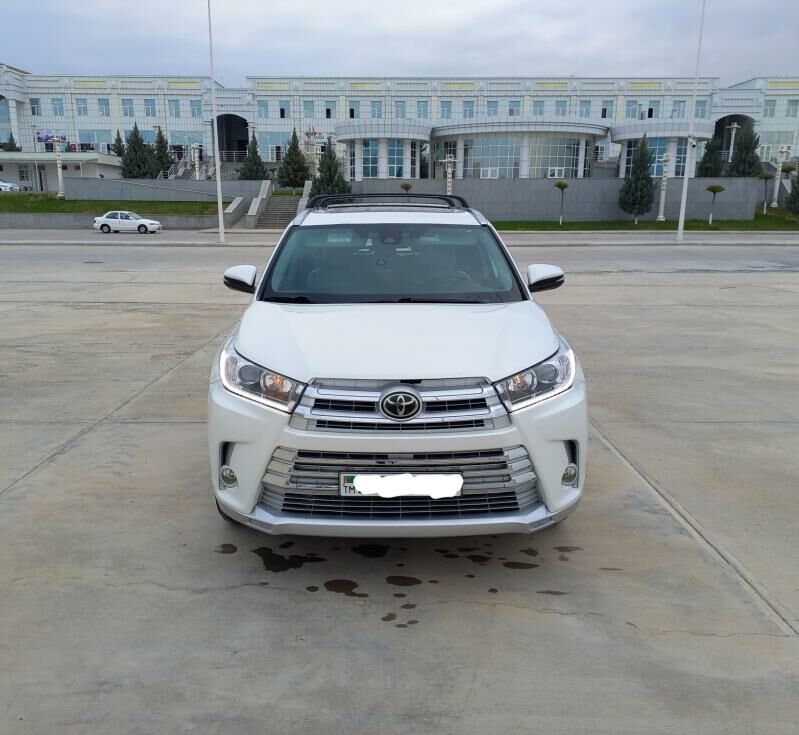 Toyota Highlander 2018 - 420 000 TMT - Ашхабад - img 3