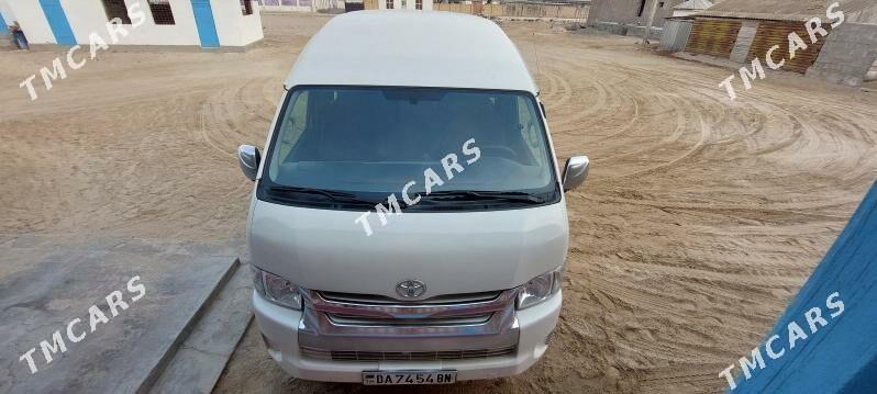 Toyota Hiace 2005 - 320 000 TMT - Эсенгулы - img 2