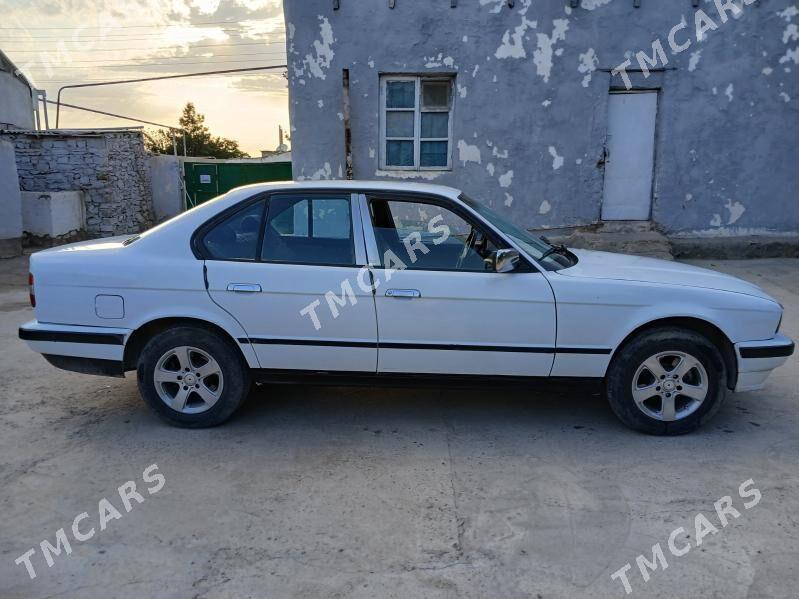 BMW 530 1993 - 40 000 TMT - Магданлы - img 2