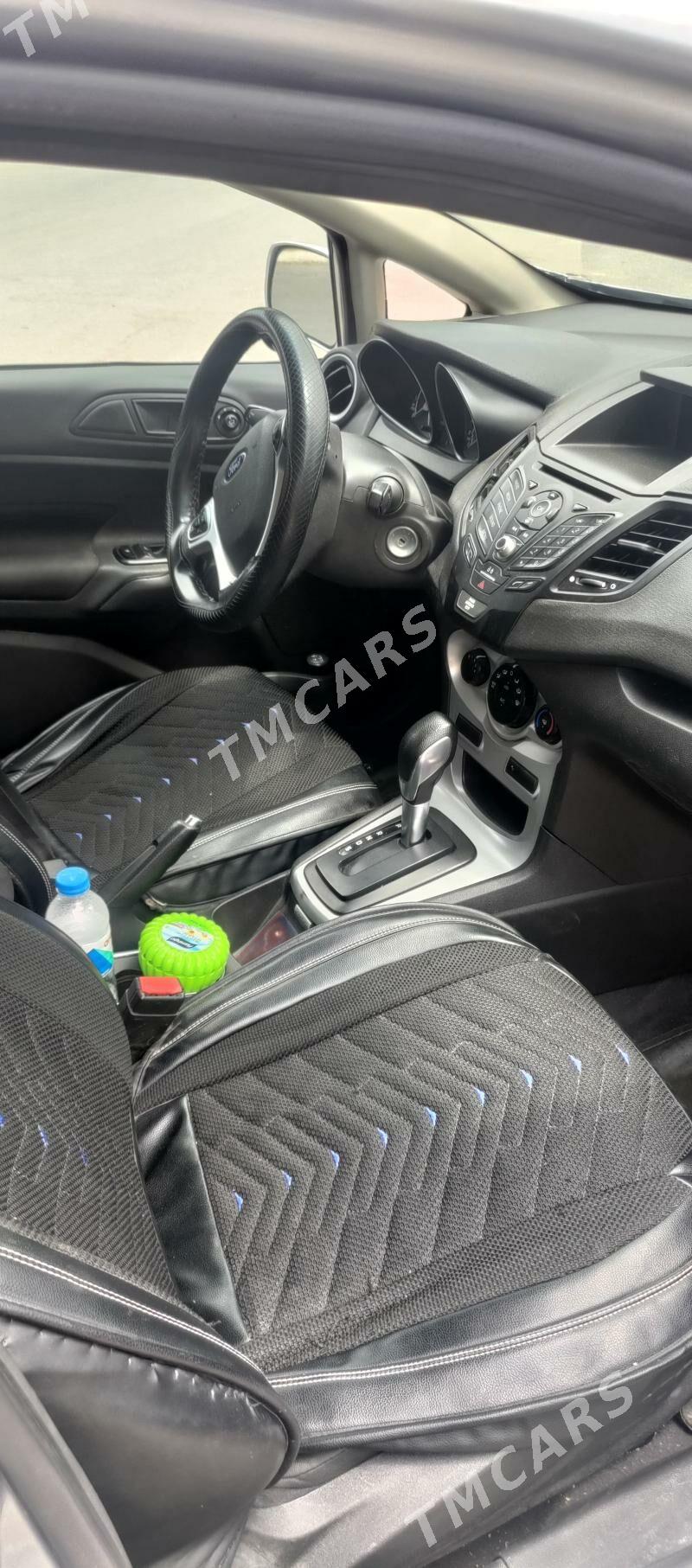 Ford Fiesta 2017 - 106 000 TMT - 9 мкр - img 5