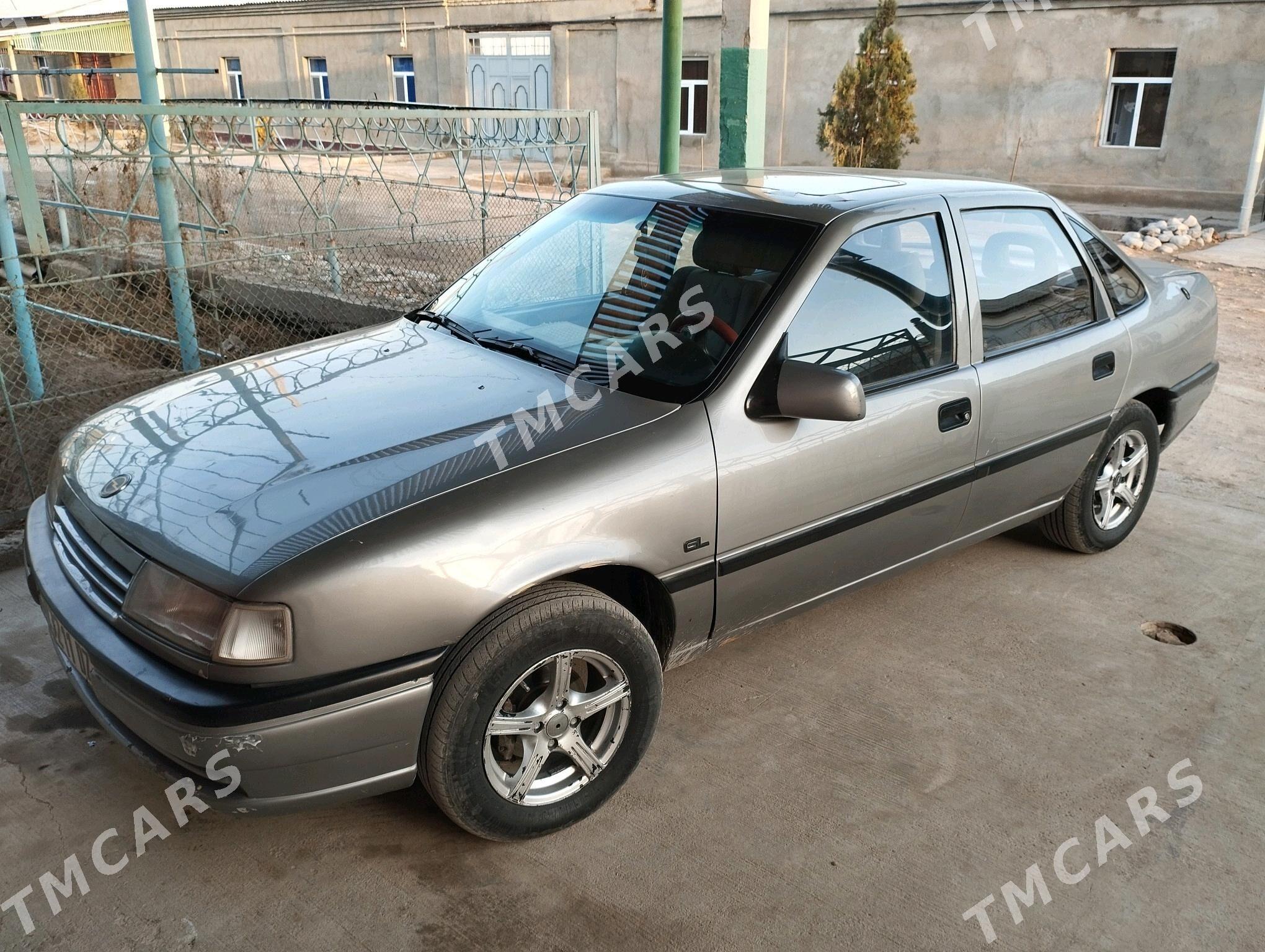 Opel Vectra 1990 - 23 000 TMT - Дашогуз - img 3