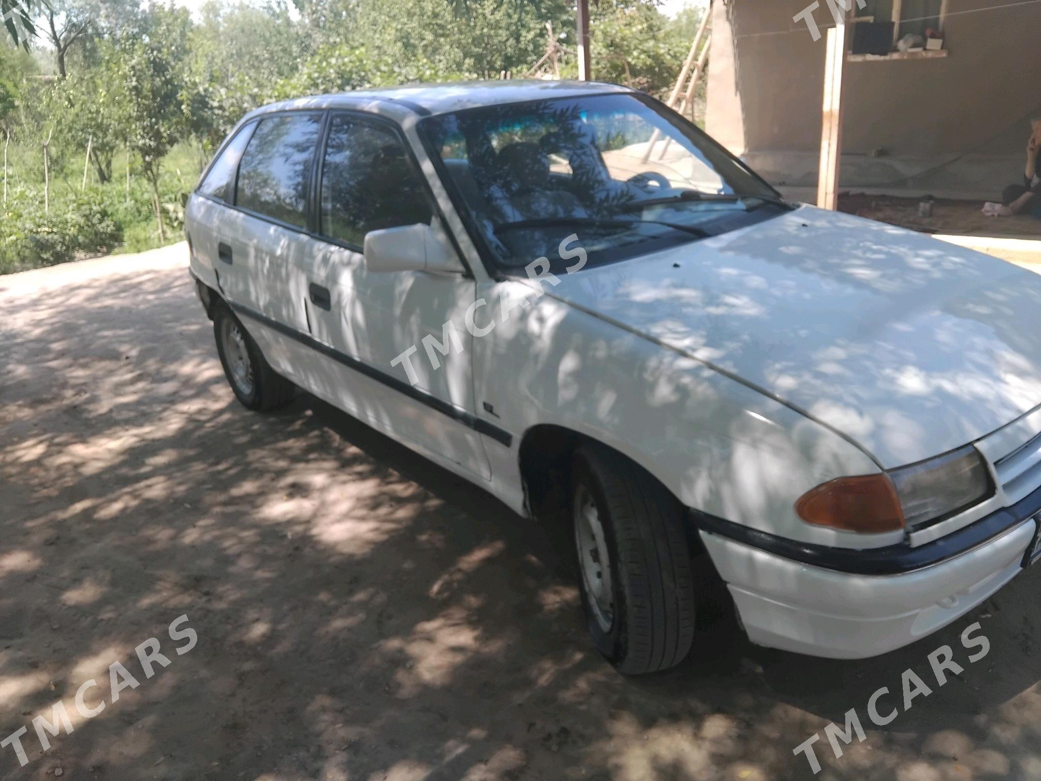 Opel Astra 1992 - 15 000 TMT - Türkmenbaşy etr. - img 2