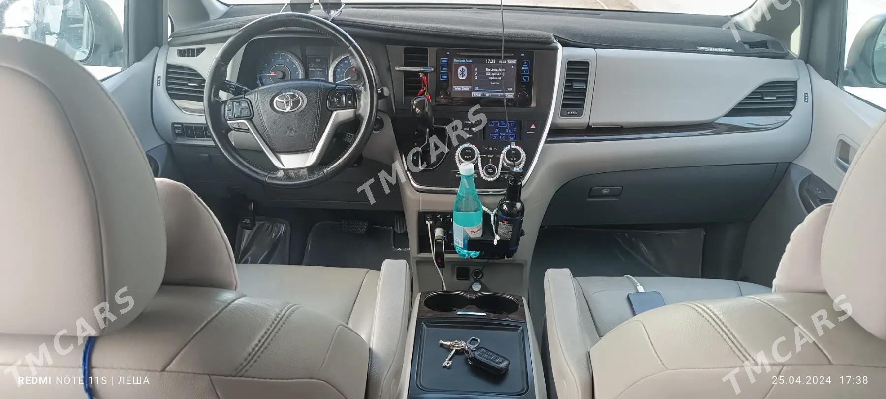 Toyota Sienna 2016 - 350 000 TMT - Balkanabat - img 5