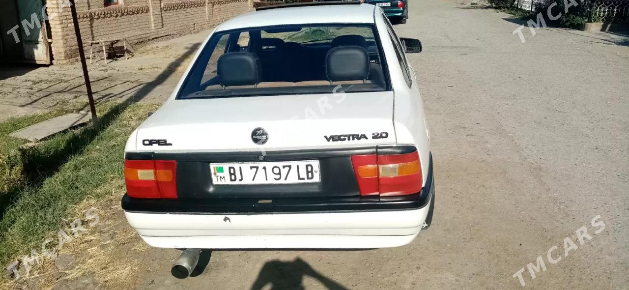 Opel Vectra 1990 - 30 000 TMT - Çärjew - img 3