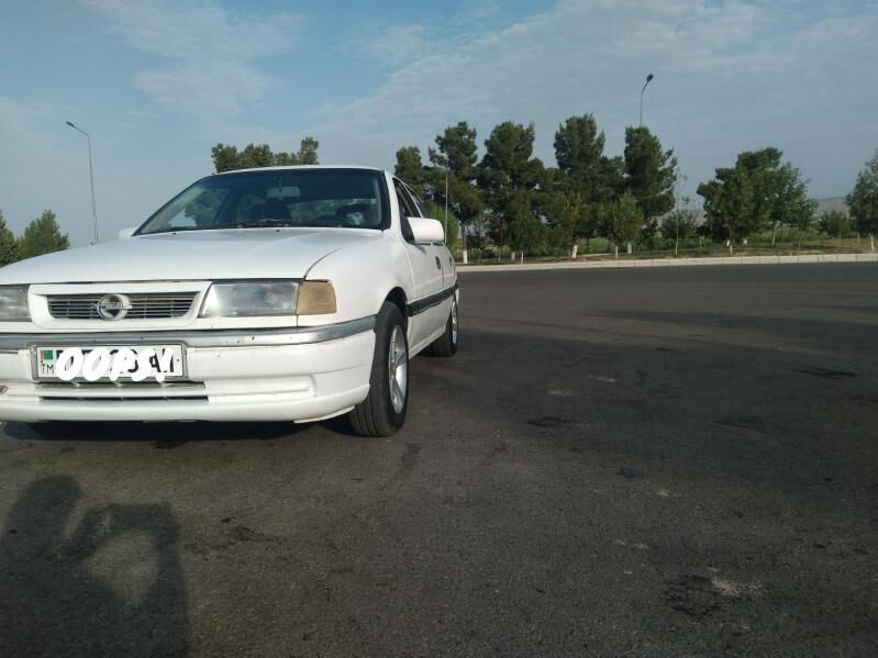 Opel Vectra 1995 - 35 000 TMT - Анев - img 4
