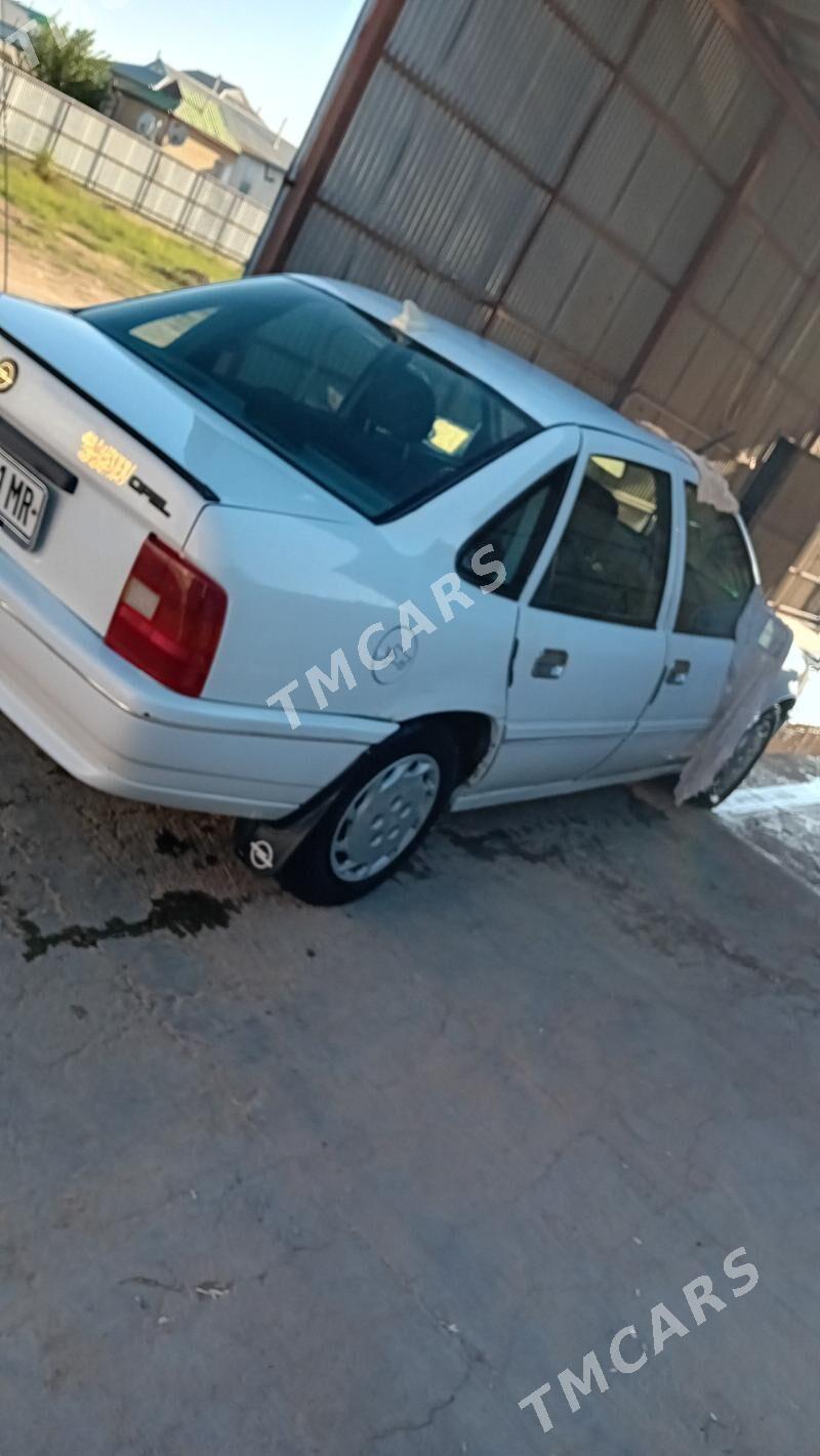 Opel Vectra 1993 - 30 000 TMT - Sakarçäge - img 2