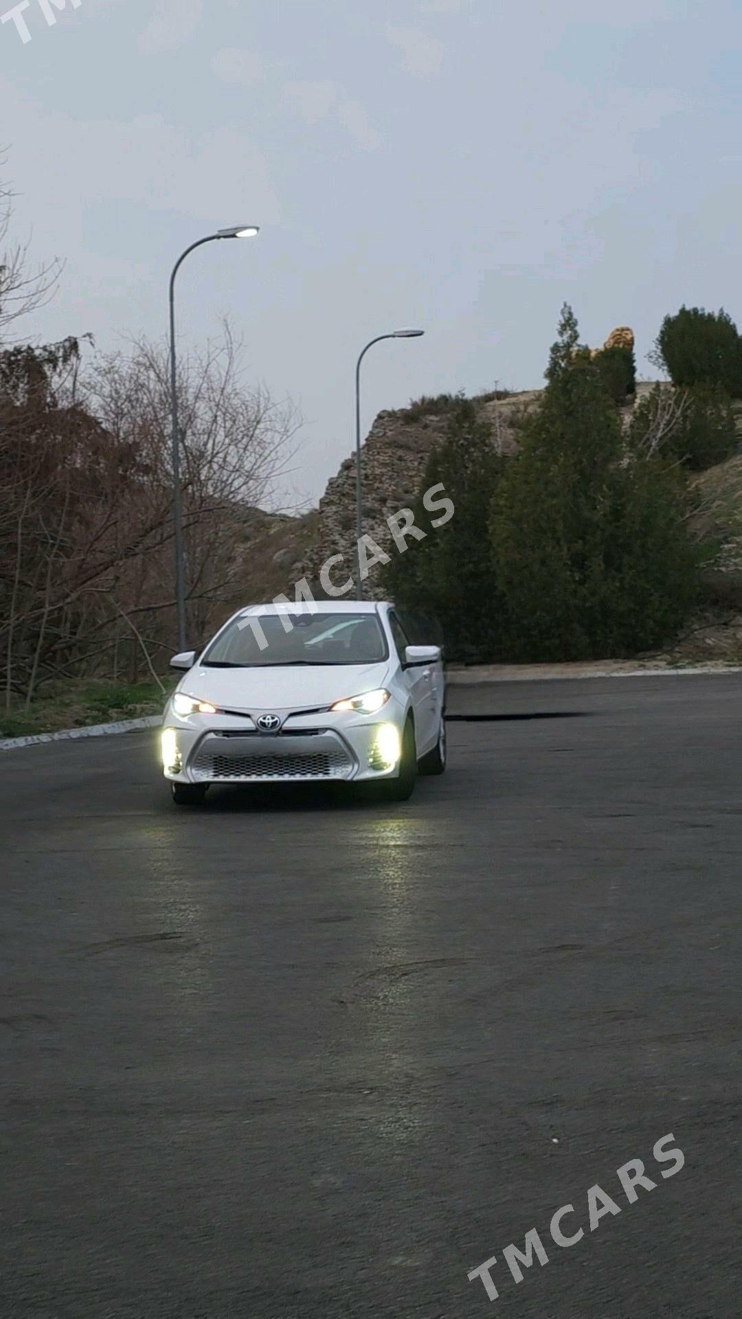 Toyota Corolla 2018 - 198 000 TMT - Aşgabat - img 8