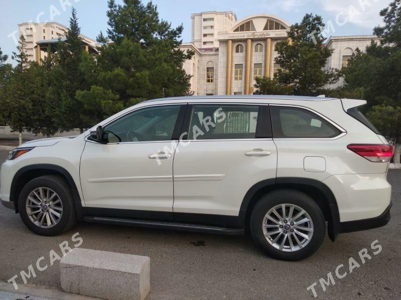 Toyota Highlander 2019 - 380 000 TMT - Aşgabat - img 4