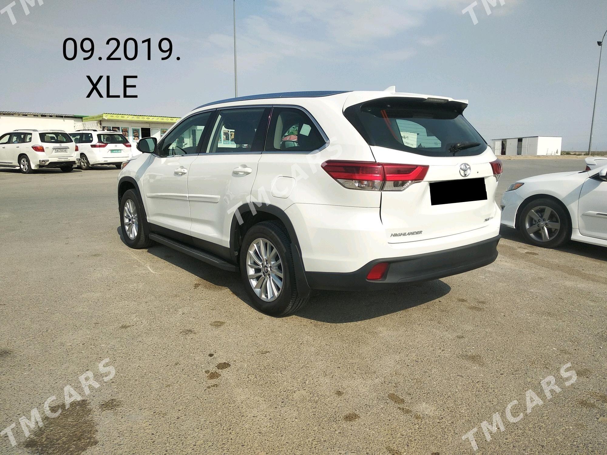 Toyota Highlander 2019 - 380 000 TMT - Ашхабад - img 10