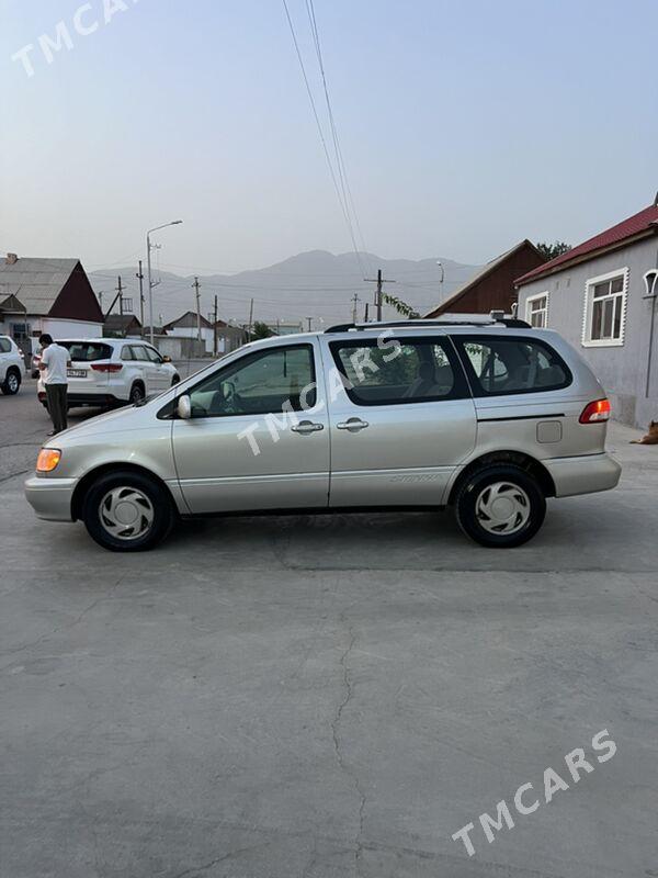 Toyota Sienna 2000 - 155 000 TMT - Балканабат - img 4