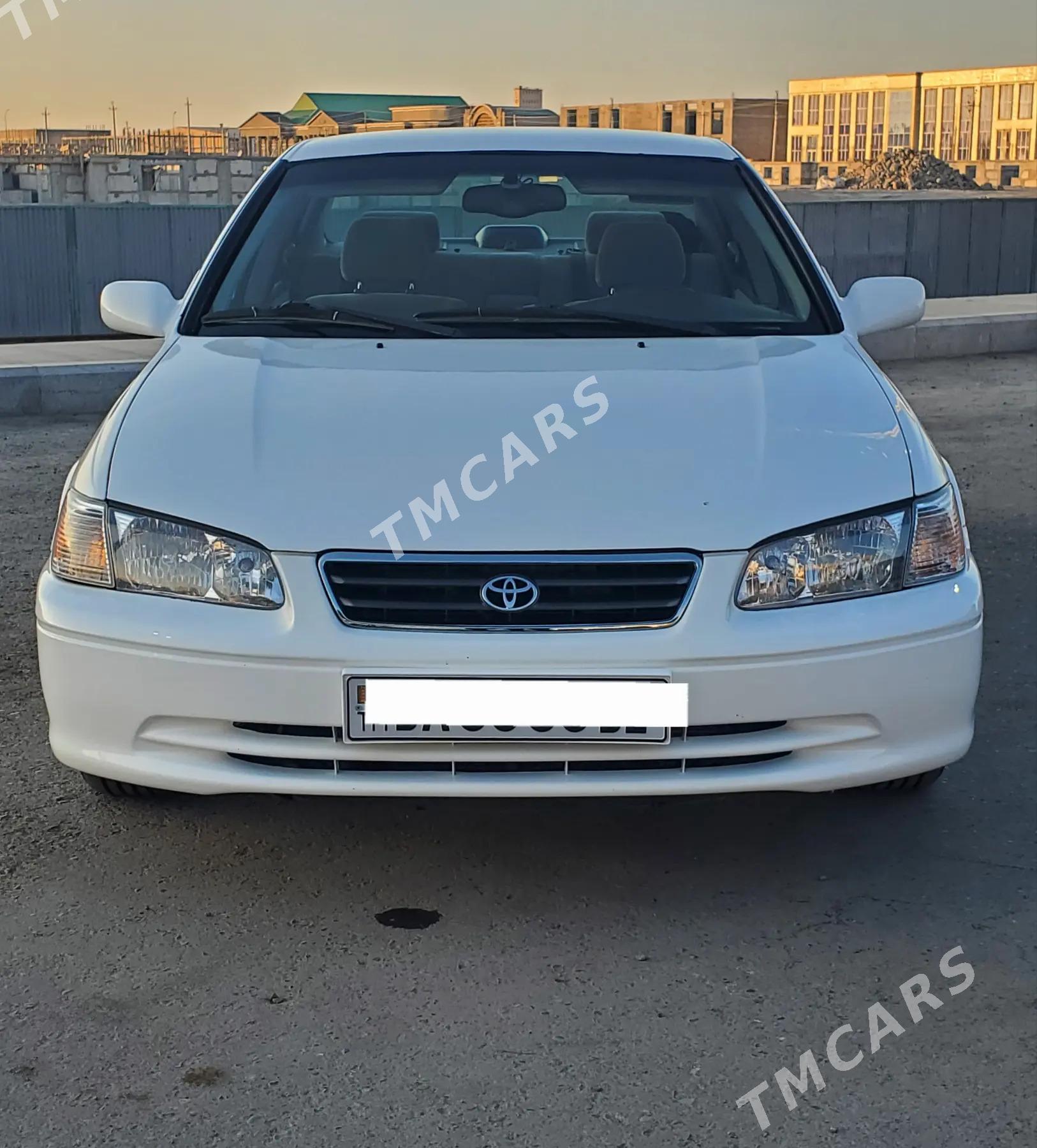 Toyota Camry 2001 - 130 000 TMT - Дашогуз - img 2