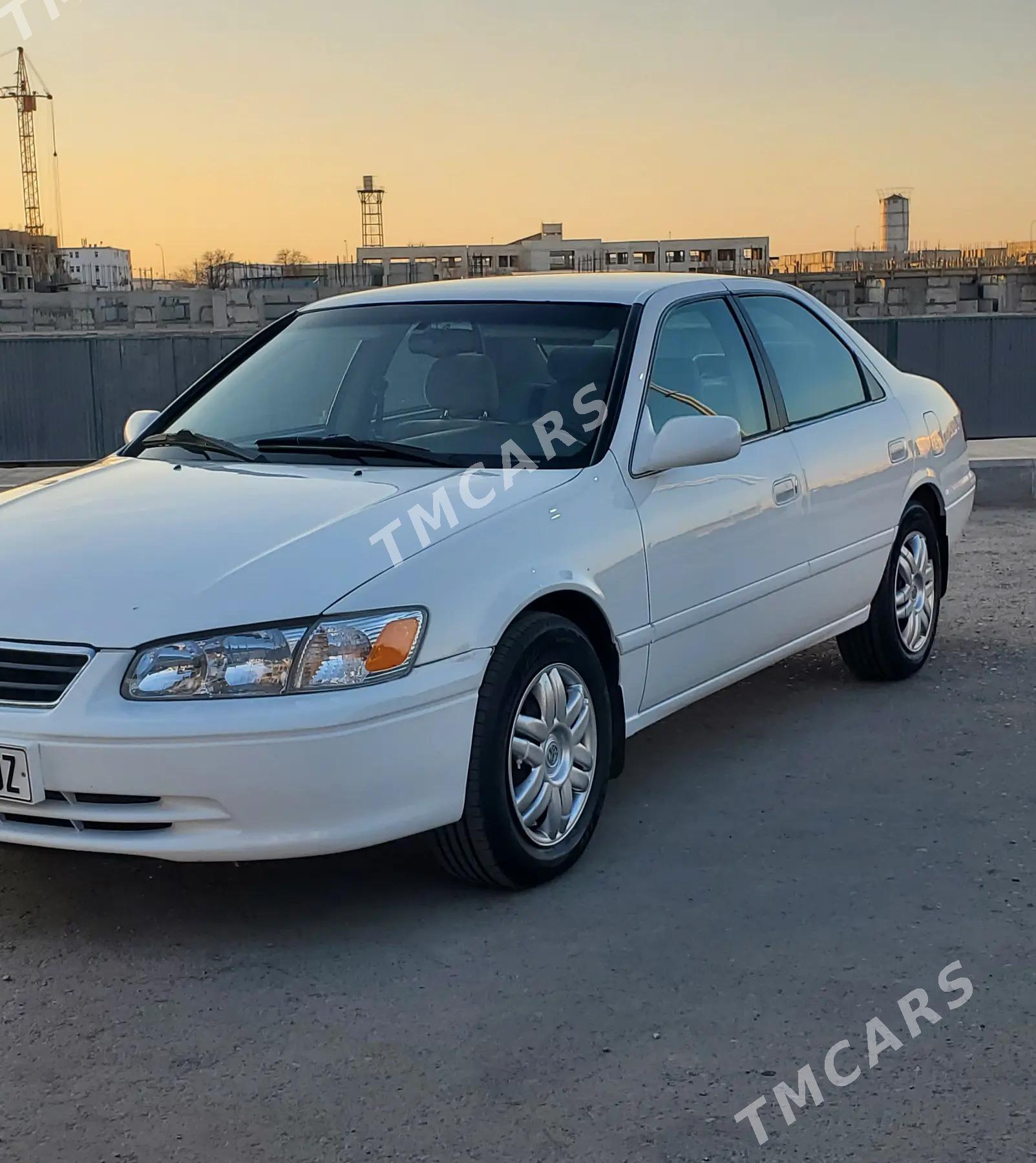 Toyota Camry 2001 - 130 000 TMT - Дашогуз - img 3