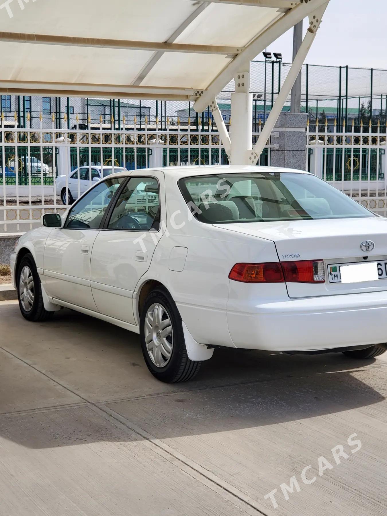 Toyota Camry 2001 - 130 000 TMT - Дашогуз - img 7