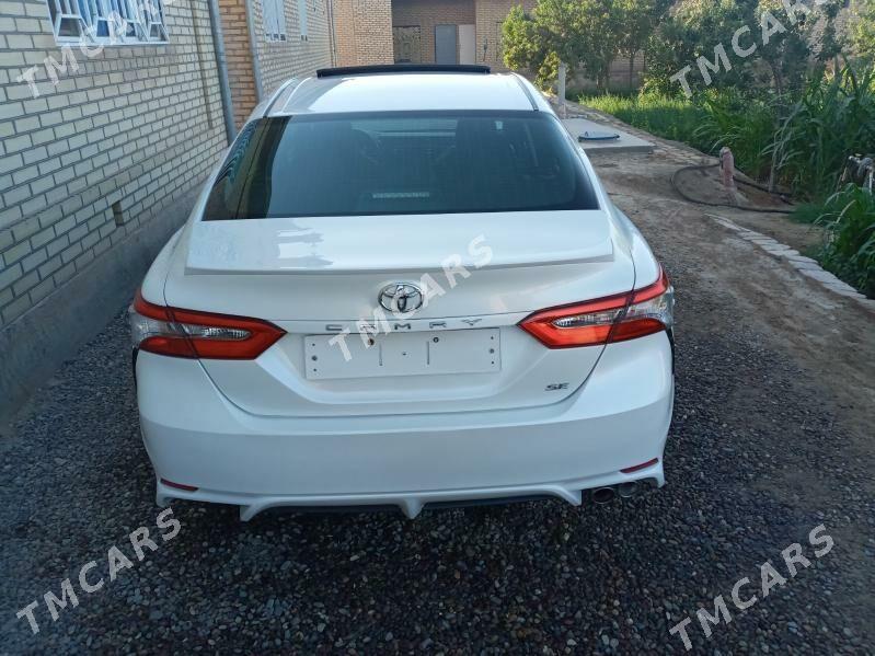 Toyota Camry 2018 - 310 000 TMT - Мары - img 3