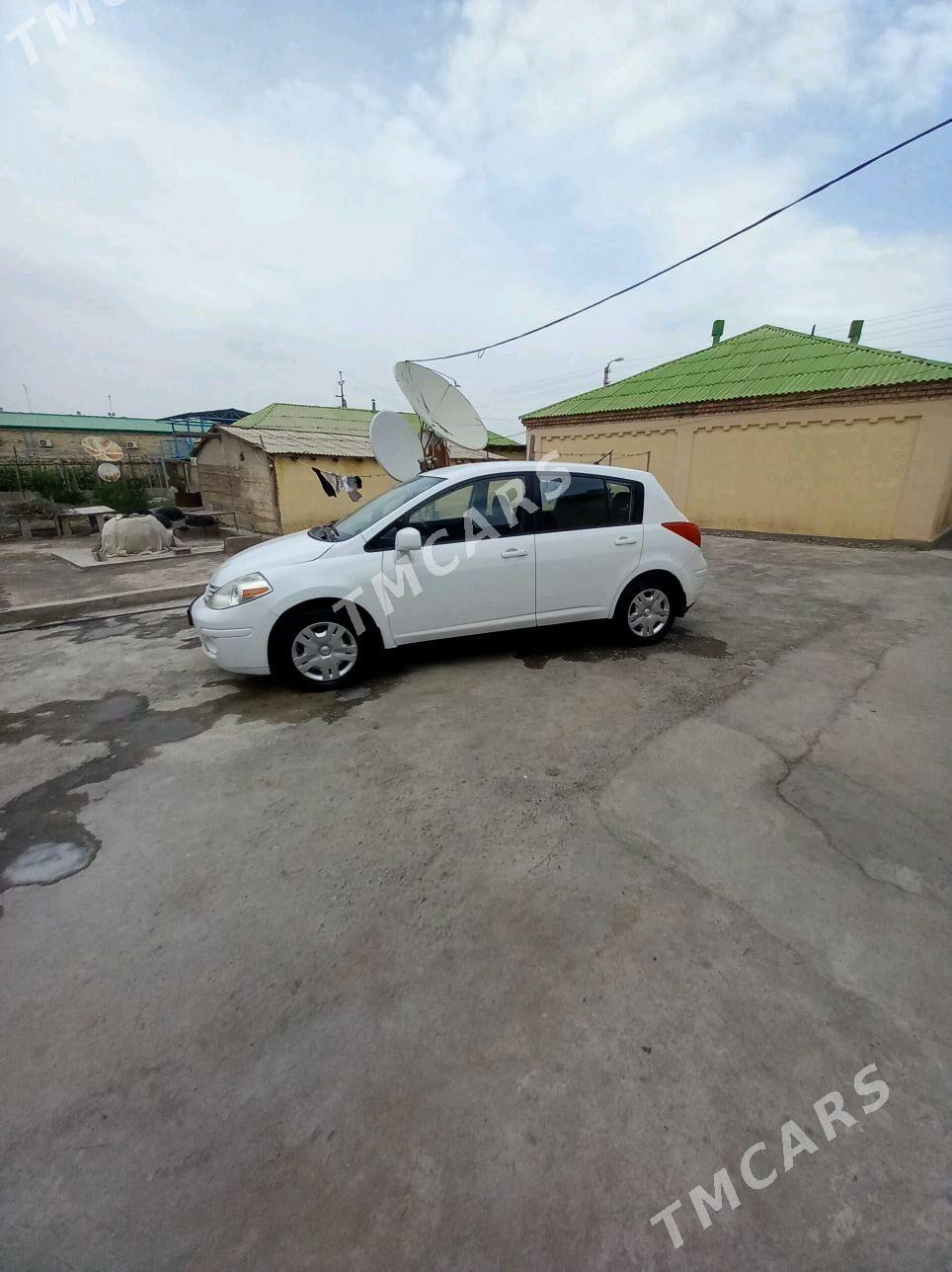 Nissan Versa 2010 - 113 000 TMT - Ашхабад - img 2