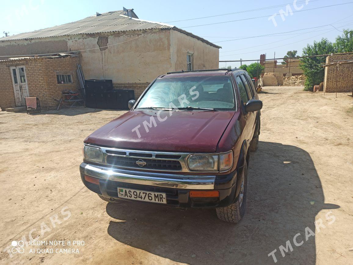 Nissan Pathfinder 1997 - 80 000 TMT - Мургап - img 2