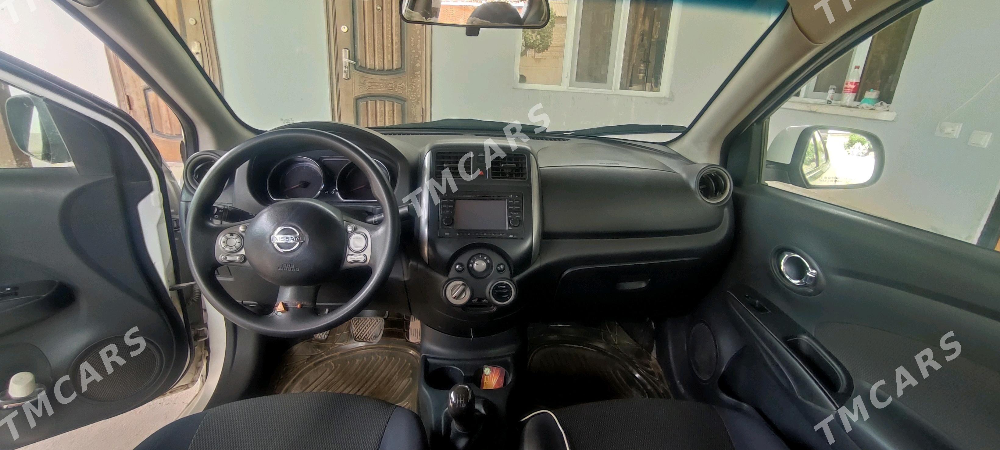 Nissan Versa 2011 - 90 000 TMT - Анев - img 3